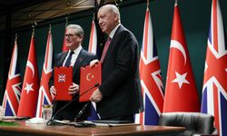"Sayın Starmer ile Eurofighter Typhoon anlaşması için imzaları attık"