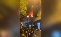 Şişli'de bir binanın çatısında yangın çıktı!