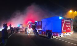Yalova otoyolunda TIR yangını