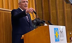 “YANLIŞ YOLUN, ŞAŞKIN YOLCULARI, SİZLERİ UYARIYORUM”