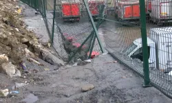 Fabrikanın istinat duvarı çöktü