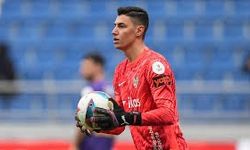 Kaleci Berke Özer izinsiz olarak kamptan ayrıldı