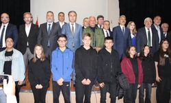 LGS’de ilk 10’a giren öğrenciler Mamak'ta bisikletle ödüllendirildi