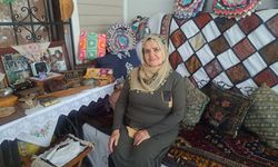 “Gaz Lambası Işığında Okudu, Kitap Işığı Oldu”