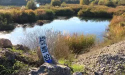 Erbaa’da Ehliyetsiz Sürücü Gölete Düştü