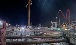 Metro inşaatında iskele çöktü