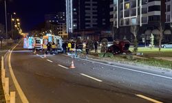 Nevşehir'de kavşakta iki otomobil çarpıştı