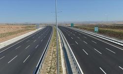 Türkiye'nin bölünmüş yol ağı 5 katına çıktı