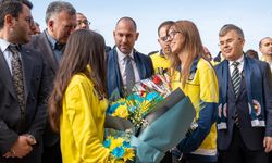 1907 Fenerbahçe Derneği ve 1907 ÜNİFEB’ten Anıtkabir’e Anlamlı Ziyaret