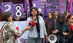 Ankara'da kadın cinayetlerine karşı yürüyüş düzenlendi!