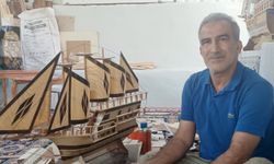 Atölyede 32 yıldır gemi maketi yapıyor