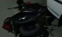 Bursa'da hafif ticari araç ile motosiklet çarpıştı