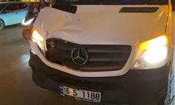 Bursa’da Servis Minibüsü Kadına Çarptı