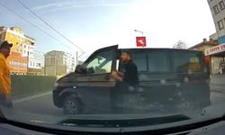 El freni çekilmeyen minibüste panik anı yaşandı