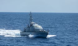 Göçmenleri taşıyan iki tekne battı