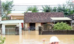 Kalmaegi Tayfunu, Vietnam'ı vurdu 5 kişi hayatını kaybetti