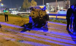 Kontrolden çıkan otomobil, ters döndü