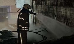 Küçükçekmece’de Geri Dönüşüm Tesisinde Yangın