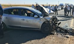 Mardin'de otomobiller kafa kafaya çarpıştı!