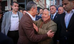 Özgür Özel', şehit Gökhan Korkmaz'ın ailesine taziye ziyaret etti