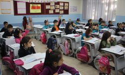 Ara Tatil Sona Eriyor: 18 Milyon Öğrenci Yarın Dersbaşı Yapıyor