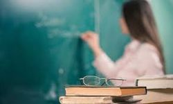 Eylül’e Umut Olan Öğretmen: Nadiye İlerisoy 5 Yıldır Gönüllü Eğitim Veriyor