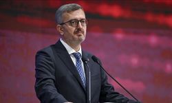 İletişim Başkanı Duran'dan, A Milli Erkek Basketbol Takımı'nı tebrik