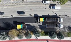 Gölbaşı’nda Mogan Gölü yoluna sıcak asfalt!