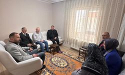 Başkan Çetin’den Evde Tedavi Gören Vatandaşlara Moral Ziyareti