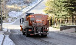 ÇANKAYA’DA BUZLANMAYA KARŞI YOĞUN ÇALIŞMA