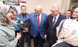 Bakan Memişoğlu’ndan Kahire’de Filistinli Hastalara Ziyaret