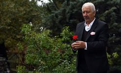 Eşine sevgisi vefatından sonra da bitmedi