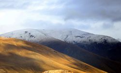 Kars ve Ardahan'da yüksek kesimler karla kaplandı!