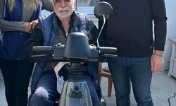 Sivas'ta 2 engelliye akülü araç hediye edildi