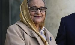 Bangladeş'te eski Başbakan ve yeğenine hapis cezası