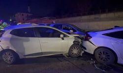 Çekmeköy’de 7 aracın karıştığı zincirleme kaza!