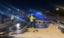 Eyüpsultan’da Seyir Halindeki Otomobil Alev Aldı