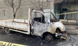Hurda araçta çıkan yangında öldü