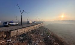 Malatya'da otomobil şarampole devrildi