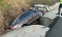 Otomobil Su Kanalına Düştü!