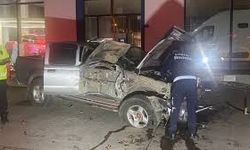 Efeler’de kavşak kazası: 6 kişi yaralandı