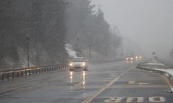 Bolu Dağı’nda Mevsimin İlk Karı Etkili Oldu