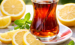 Çaya limon atmak faydalı mı?
