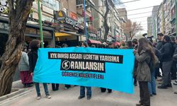 Öğrenciler KYK Bursunu Yükseltmek İçin Meclis Yolunda!