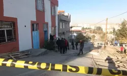 Boşandığı karısını öldürdü