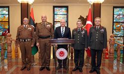 Ankara'da uçak  mı düştü?