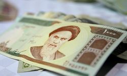 İran'da riyal sert düştü: Esnaf kepenk kapattı