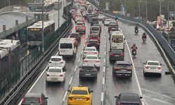 İstanbul'da trafik yoğunluğu arttı!