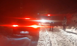 Kayseri’de Mahsur Kalan 2 Kişi Polis Ekiplerince Kurtarıldı