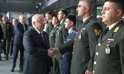 Bakan Güler ve Kuvvet Komutanlarından Mehmetçiğe Yeni Yıl Ziyareti